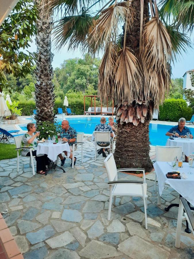 Sergios Koukounaries Bagian luar foto